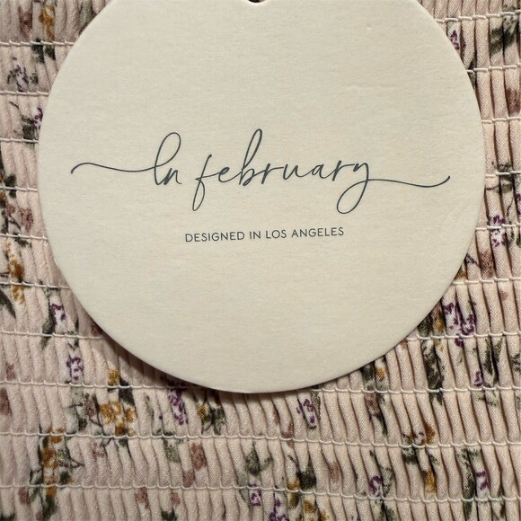 In February Dress Womens L Vanilla Floral Smocked Tiered Maxi Puff Sleeve - Picture 5 of 6